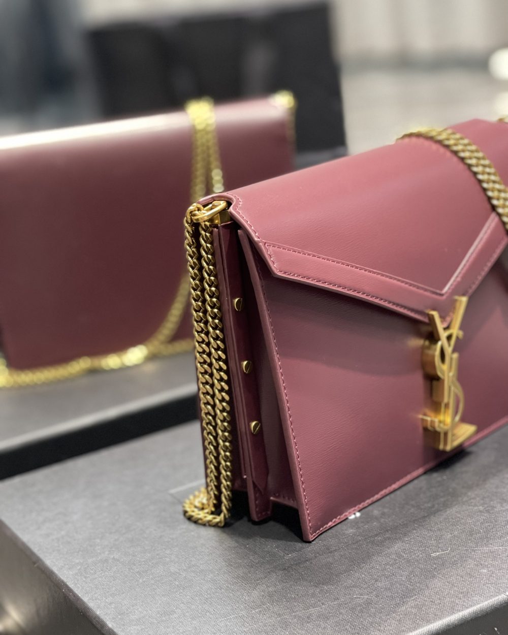 [REP 1:1] Saint Laurent Cassandra Medium Chain Bag Rouge Opyum In Grain De Poudre Embossed For Women 8.6in/22cm YSL 532750BOW0W6008