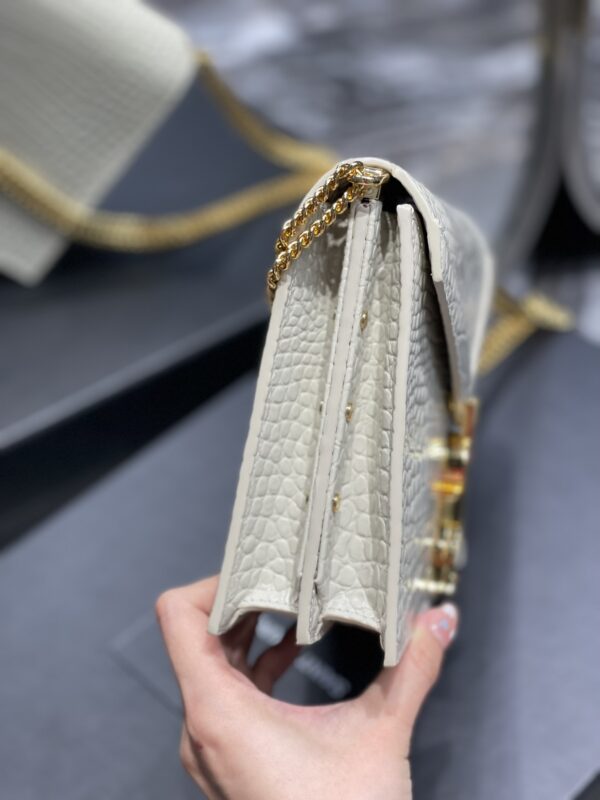 [REP 1:1] Saint Laurent Cassandra Medium Chain Bag White In Grain De Poudre Embossed For Women 8.6in/22cm YSL
