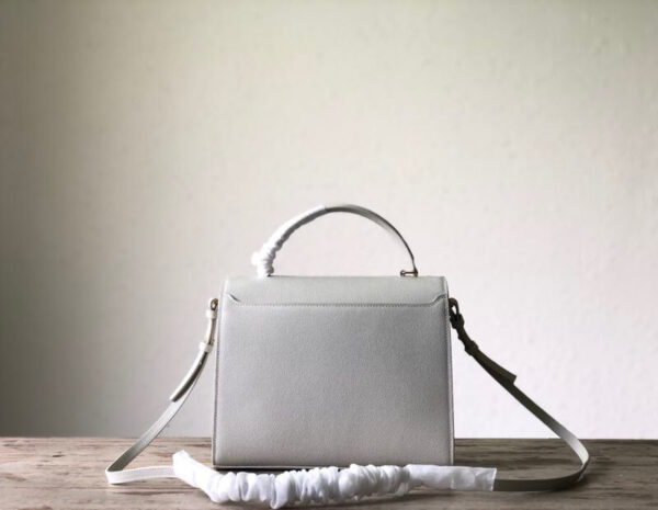 [REP 1:1] Saint Laurent Cassandra Medium Top Handle Bag Black For Women 8.7in/22cm YSL