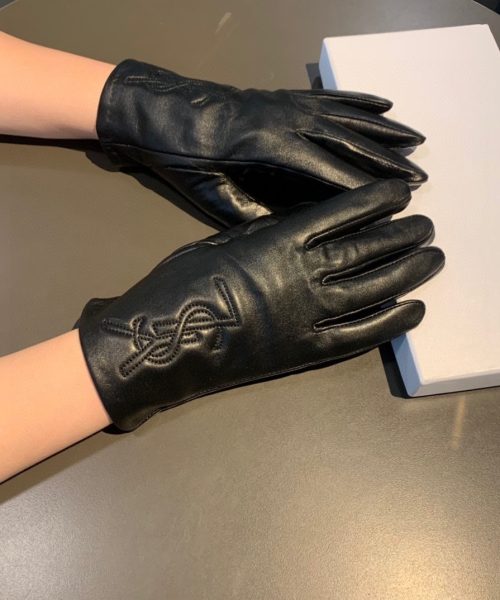 Saint Laurent Gloves In Black