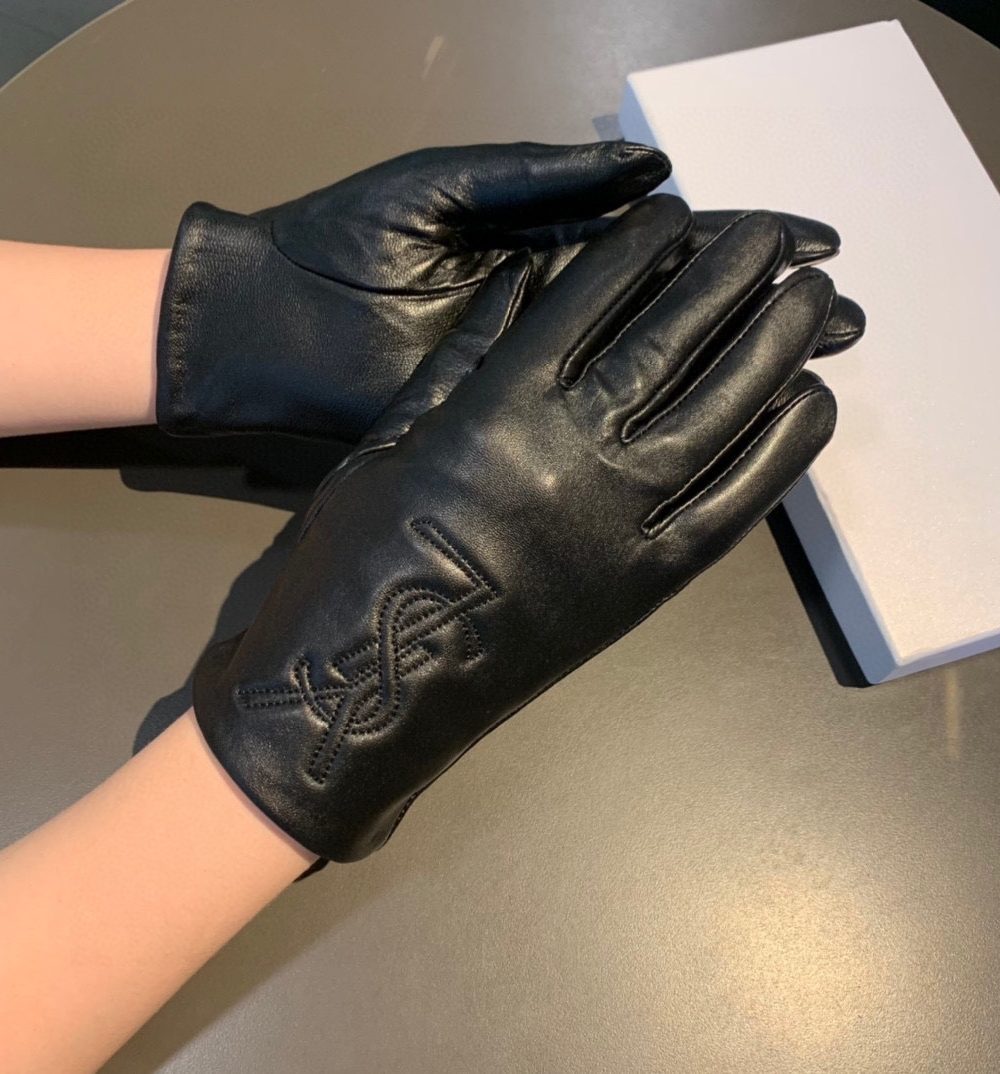 Saint Laurent Gloves In Black