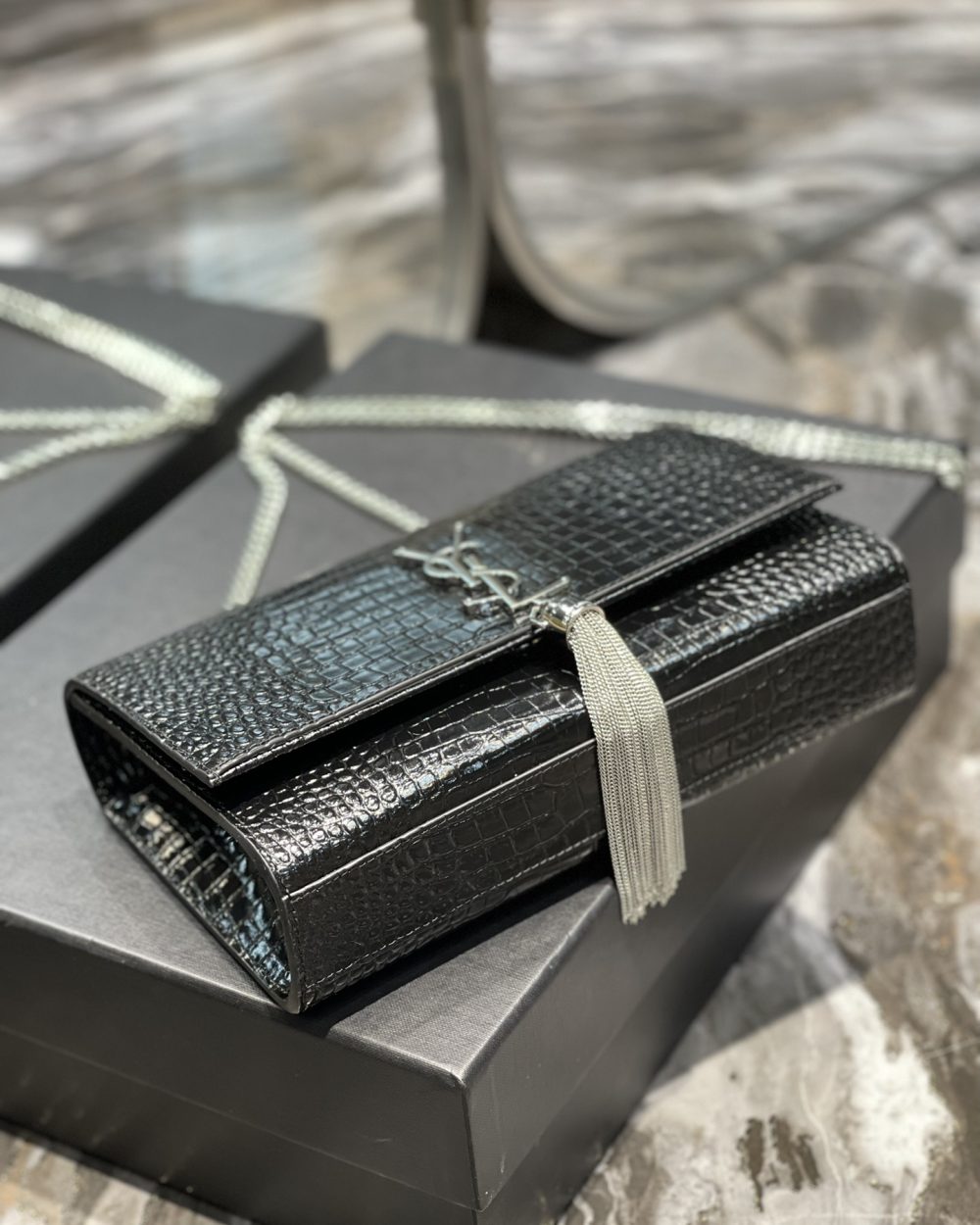 [REP 1:1] Saint Laurent Kata Medium Chain Bag Black With Tassel For Women 9.4in/24cm YSL 354119DND0N1000