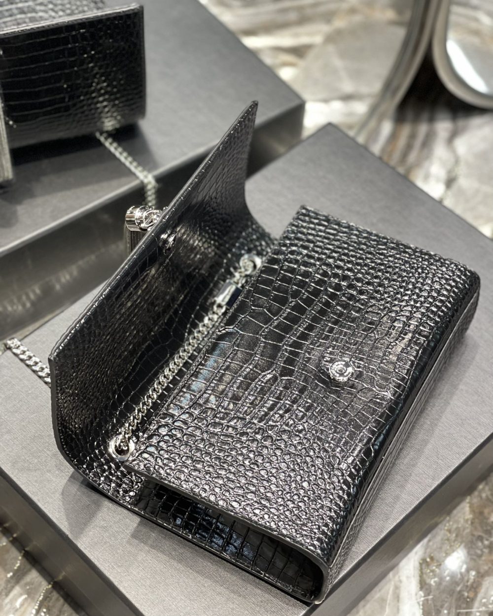 [REP 1:1] Saint Laurent Kata Medium Chain Bag Black With Tassel For Women 9.4in/24cm YSL 354119DND0N1000