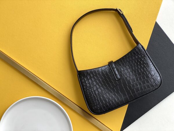 [REP 1:1] Saint Laurent LE 5 À 7 Hobo Bag Black In Embossed Material For Women 9in/23cm YSL 657228DZESW1062