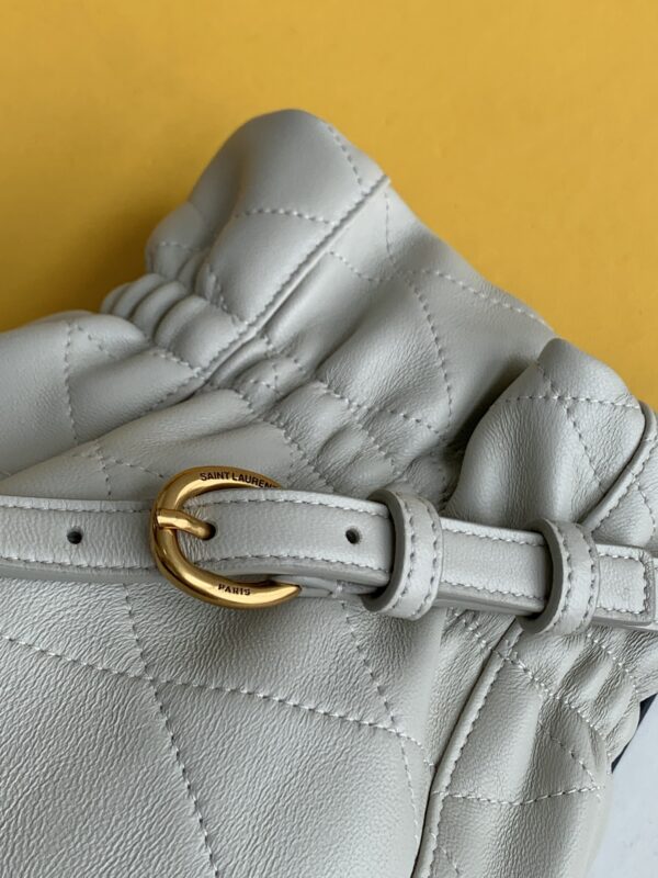 [REP 1:1] Saint Laurent Le Maillon Hook Bucket Bag White For Women, Women's Bags 10.6in/27cm YSL  686310AAAJK9207