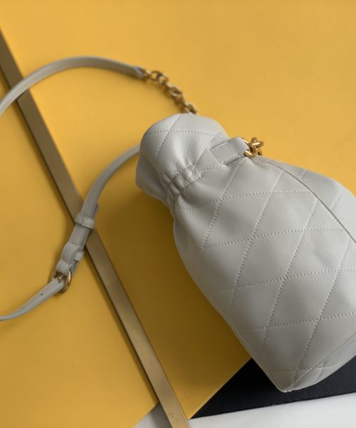 [REP 1:1] Saint Laurent Le Maillon Hook Bucket Bag White For Women, Women's Bags 10.6in/27cm YSL  686310AAAJK9207