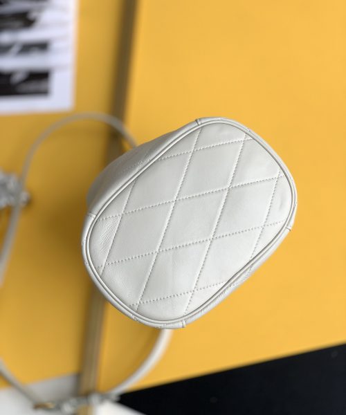 [REP 1:1] Saint Laurent Le Maillon Hook Bucket Bag White For Women, Women's Bags 10.6in/27cm YSL  686310AAAJK9207