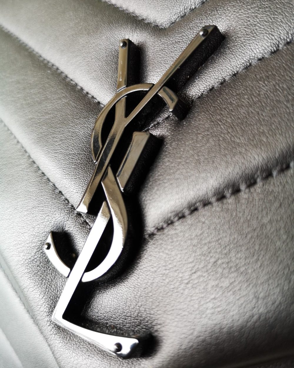 [REP 1:1] Saint Laurent Lou Lou Medium Chain Bag Black For Women 12.6in/32cm YSL 574946DV7281000