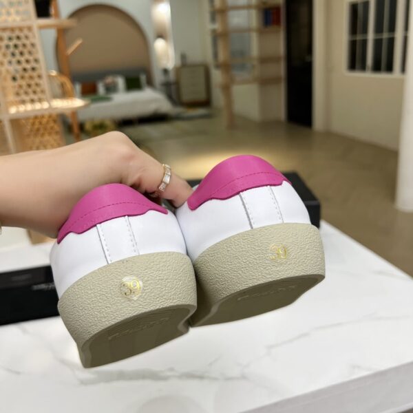 Saint Laurent Women's Court Classic Sl/06 Embroidered Sneakers Pink For Women YSL
