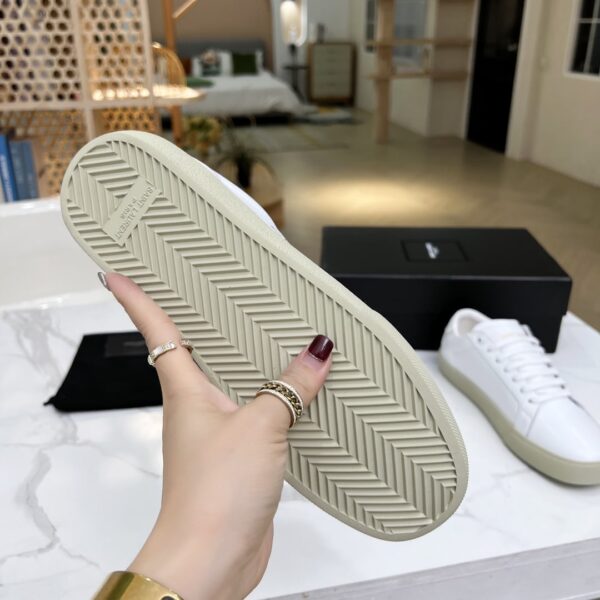 Saint Laurent Women's Court Classic Sl/06 Embroidered Sneakers White For Women YSL