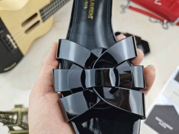 Saint Laurent Women's Tribute Flat Mules Black For Women YSL 571952B8I001000