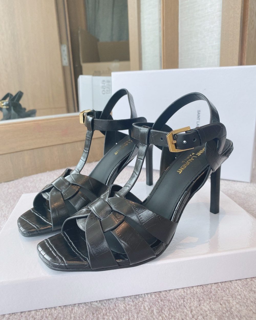 Saint Laurent Women's Tribute Sandals Black For Women YSL 6206731YQ001000