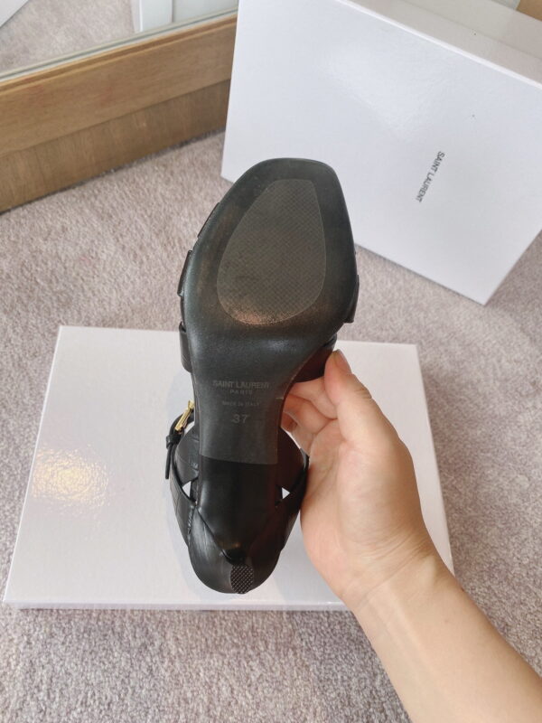 Saint Laurent Women's Tribute Sandals Black For Women YSL 6206731YQ001000