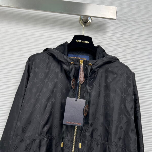 Shiny Monogram Short Parka Black For Women 1ABCBD