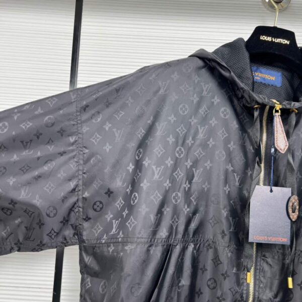 Shiny Monogram Short Parka Black For Women 1ABCBD