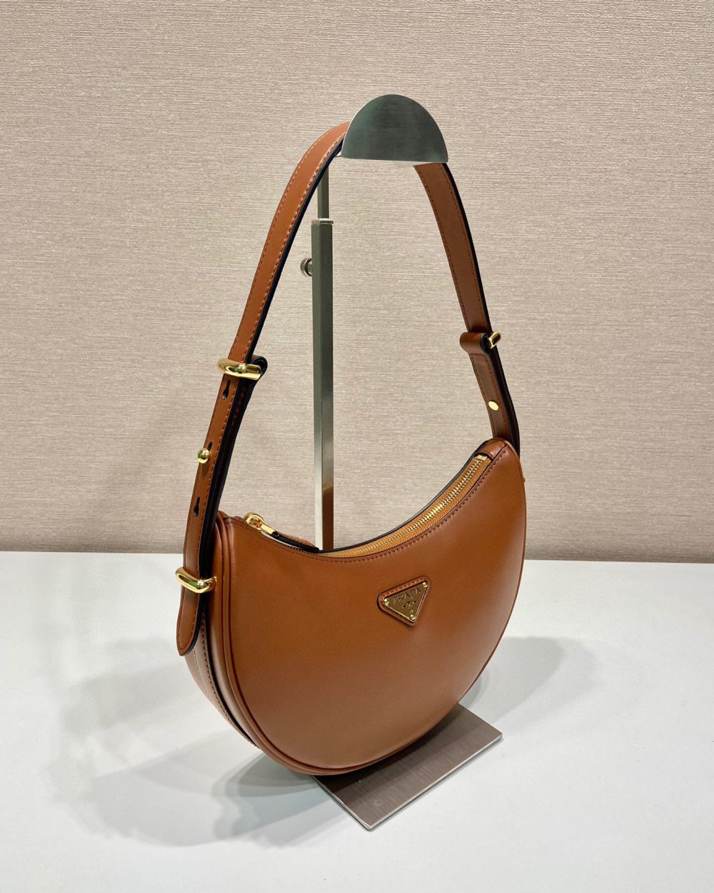 Shoulder Bag In Brown For Women 8.8in/ 22.5cm 1BC194_ASK_F0XUG_V_HOO