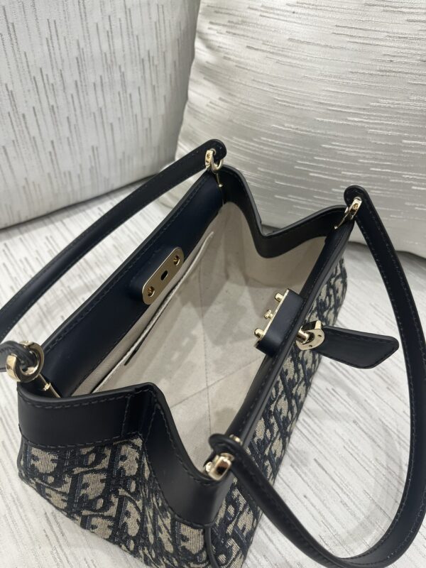 1:1 Replica Small Dior Key Bag Black For Women 8.5in/22cm M1844OTZQ_M928