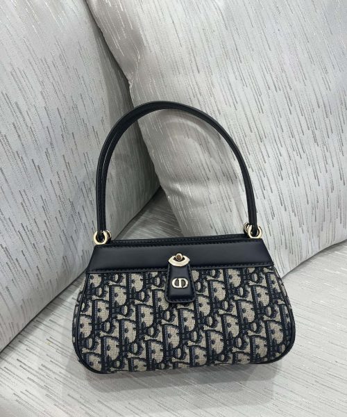 1:1 Replica Small Dior Key Bag Black For Women 8.5in/22cm M1844OTZQ_M928