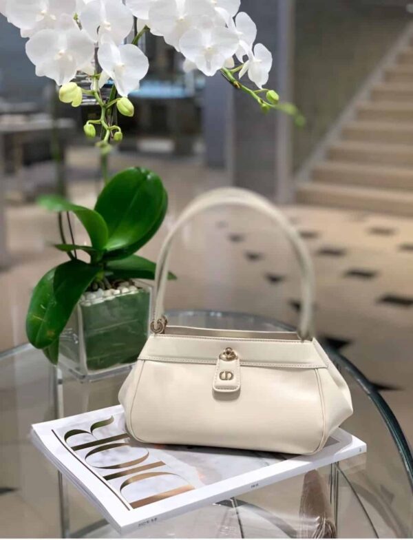 1:1 Replica Small Dior Key Bag White/Black For Women 8.5in/22cm M1844OBEQ_M49U