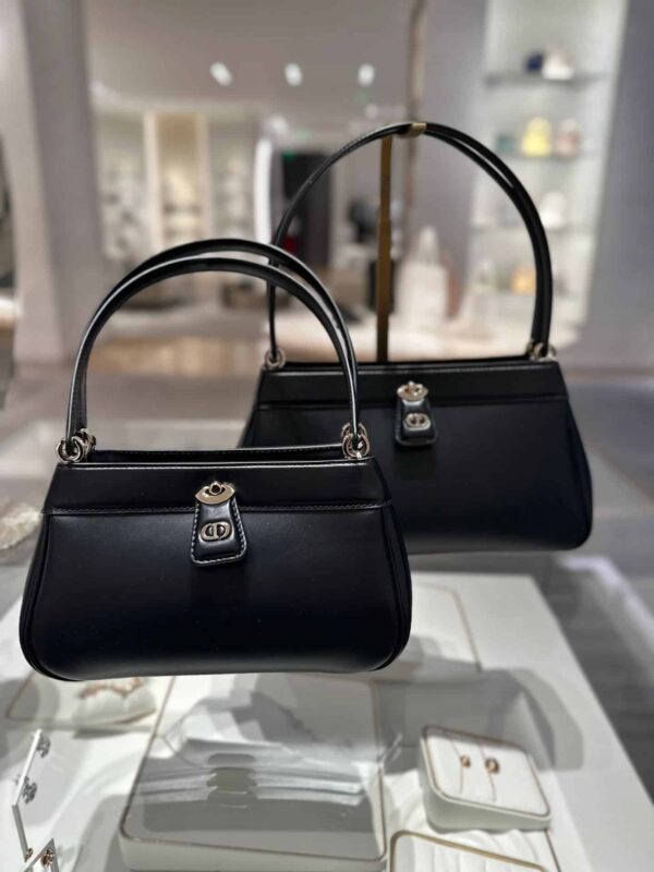 1:1 Replica Small Dior Key Bag White/Black For Women 8.5in/22cm M1844OBEQ_M49U