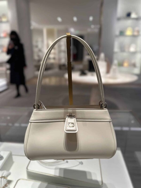 1:1 Replica Small Dior Key Bag White/Black For Women 8.5in/22cm M1844OBEQ_M49U