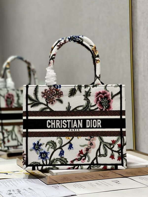 1:1 Replica Small Dior Tote Bag White/Black For Women 10.5 in/ 26.5cm