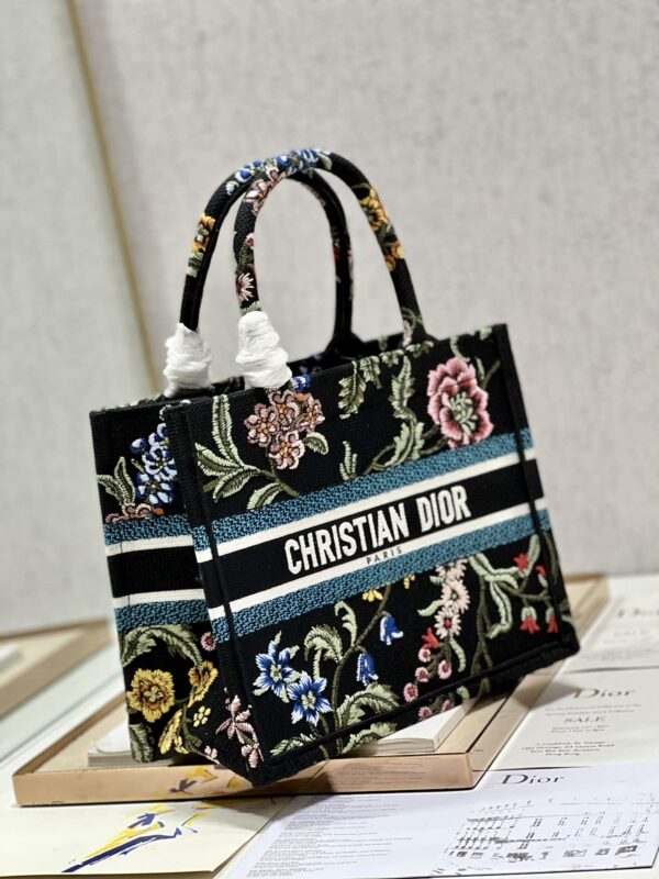 1:1 Replica Small Dior Tote Bag White/Black For Women 10.5 in/ 26.5cm