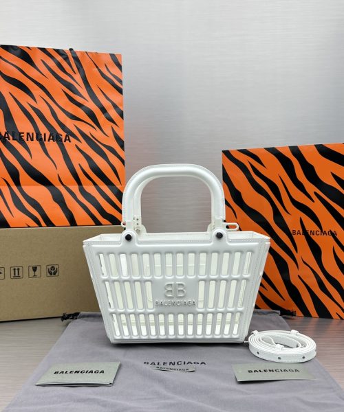 Small Mag Basket Handbag White/Black For Women 11in/28cm