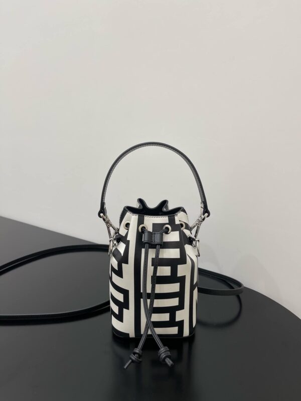 1:1 Replica Small Mon Tresor Bucket Bag Black And White For Women 7in/ 18cm