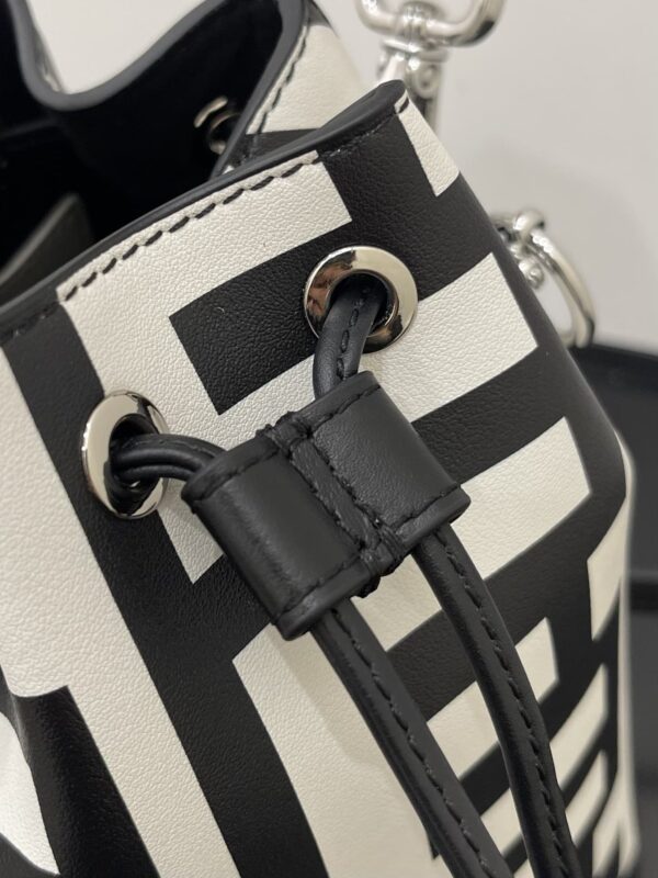 1:1 Replica Small Mon Tresor Bucket Bag Black And White For Women 7in/ 18cm