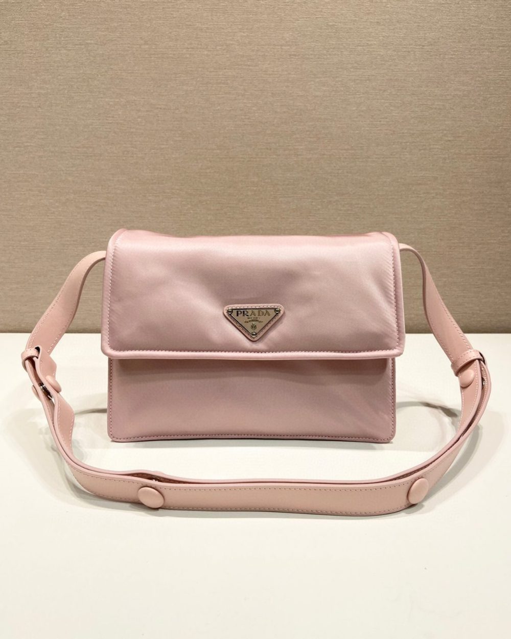 Small Padded Shoulder Bag In Beige/Pink For Women 9.1in/ 23cm 1BD313_RDLN_F0F24_V_OOO
