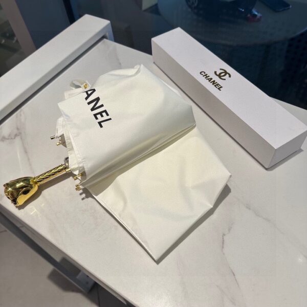 Smooth Folding Umbrella White