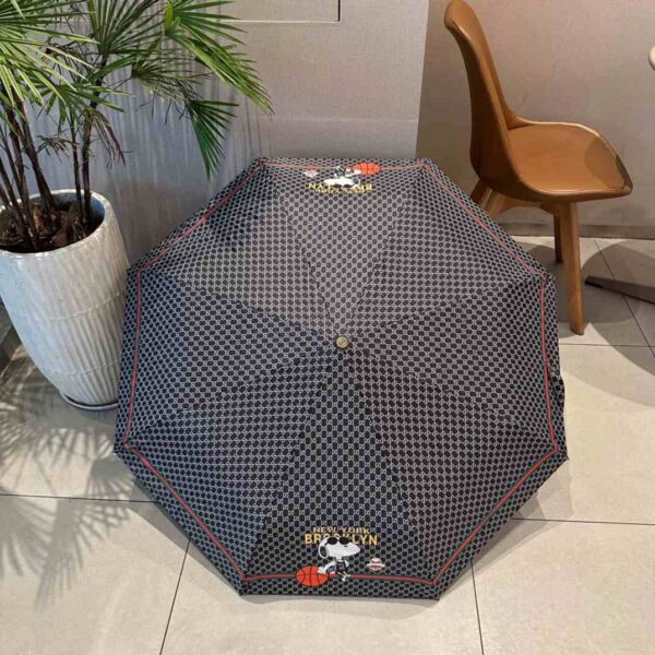 Snoopy Printed Folding Umbrella Black