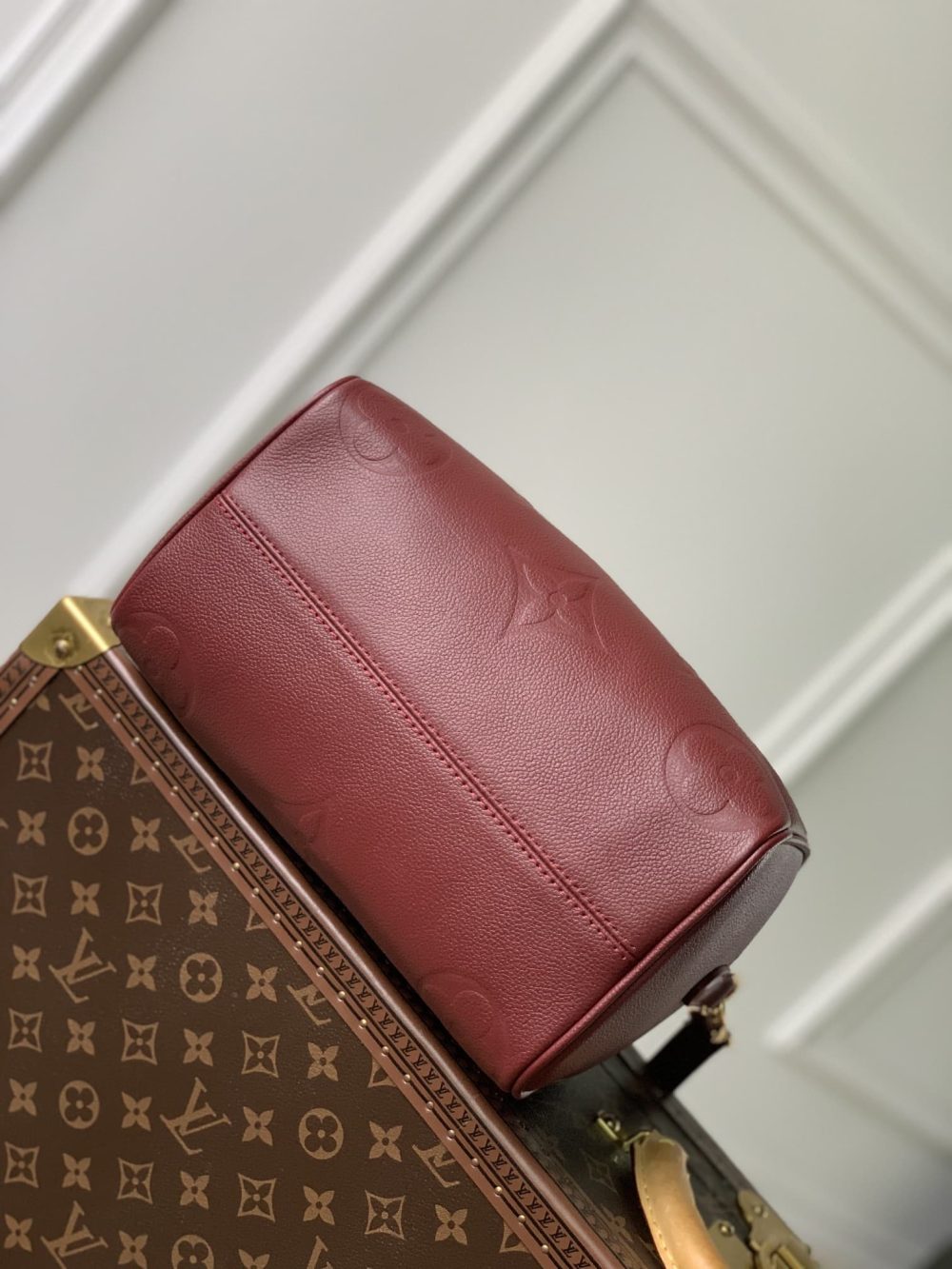 1:1 Replica Louis Vuitton LV Speedy Bandoulière 25 Monogram Empreinte Leather Wine Red Luxury Bag For Women‎ M46646 - 9.8in/ 25cm - Image 5