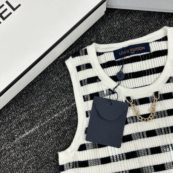 Stripes Knit Crop Top And Skirt White For Women
