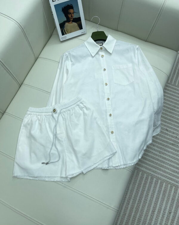 Symmetry Two Letters G Pattern Shirt And Shorts White For Women
