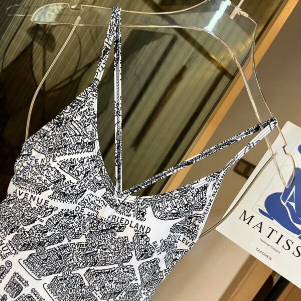 Technical Fabric With Plan De Paris Motif One-Piece Swimsuit White And Black For Women 32BS01A2893_X0930