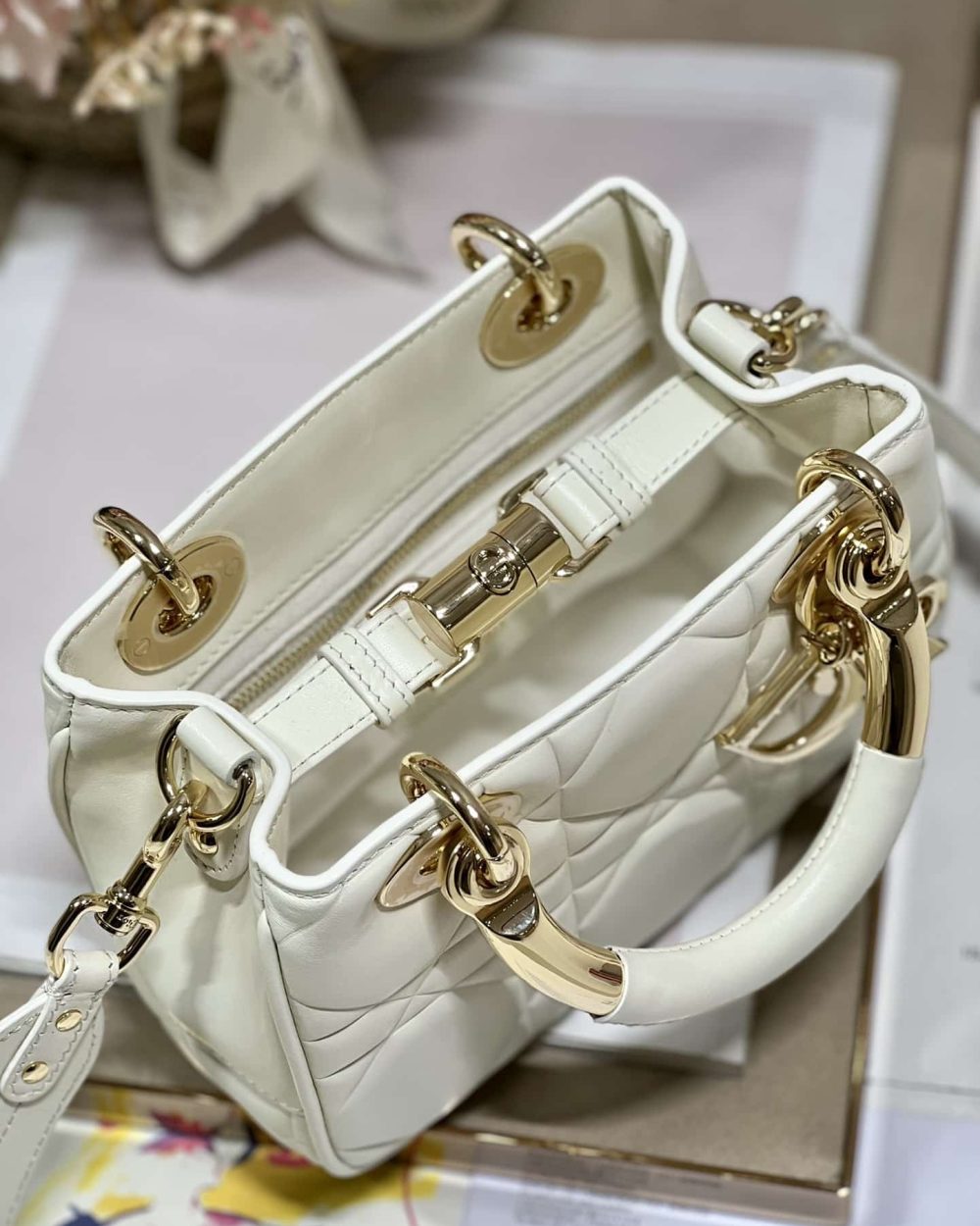 1:1 Replica The Lady 95.22 Bag Black/White/Grey/Green For Women 7.5in/ 19cm