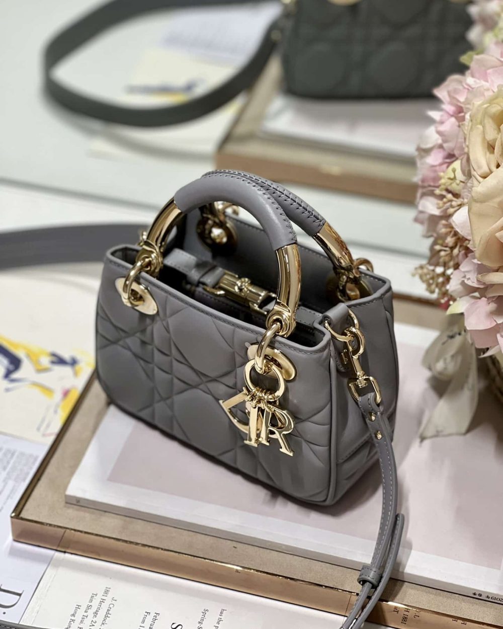 1:1 Replica The Lady 95.22 Bag Black/White/Grey/Green For Women 7.5in/ 19cm