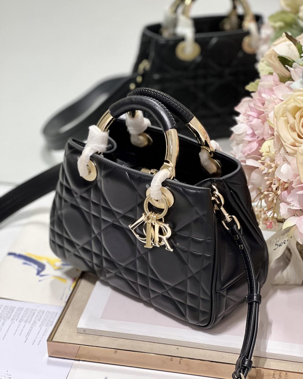 1:1 Replica The Medium Lady 95.22 Bag Black/White/Grey For Women 9.5in/ 24cm