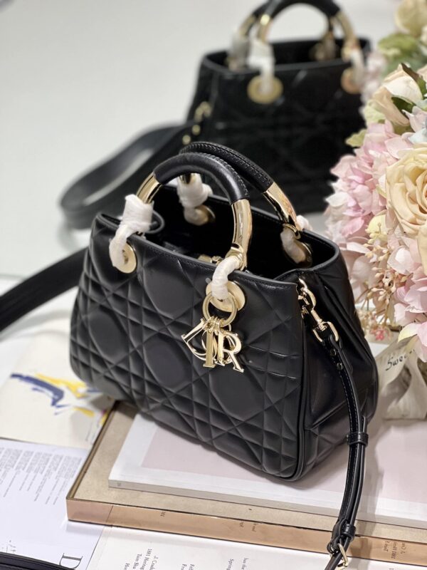 1:1 Replica The Medium Lady 95.22 Bag Black/White/Grey For Women 9.5in/ 24cm