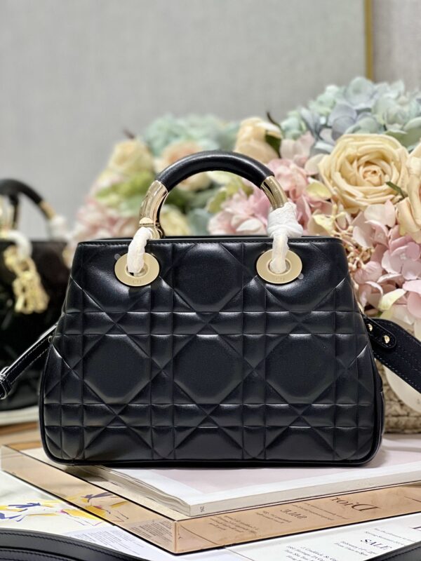 1:1 Replica The Medium Lady 95.22 Bag Black/White/Grey For Women 9.5in/ 24cm