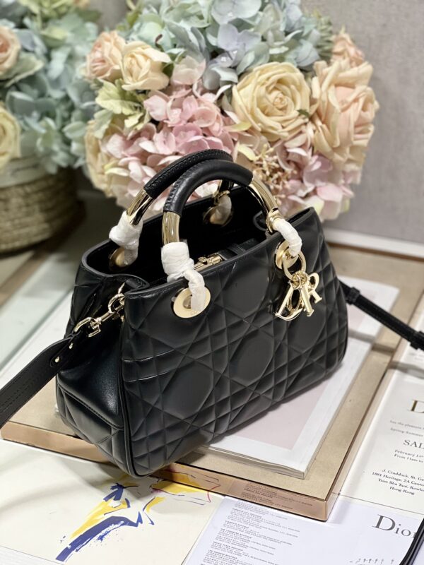 1:1 Replica The Medium Lady 95.22 Bag Black/White/Grey For Women 9.5in/ 24cm