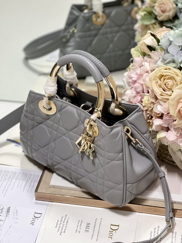 1:1 Replica The Medium Lady 95.22 Bag Black/White/Grey For Women 9.5in/ 24cm