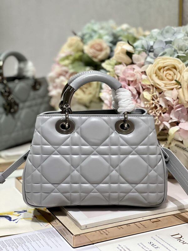 1:1 Replica The Medium Lady 95.22 Bag With Black Tone Hardware Black/White/Grey For Women 9.5in/ 24cm