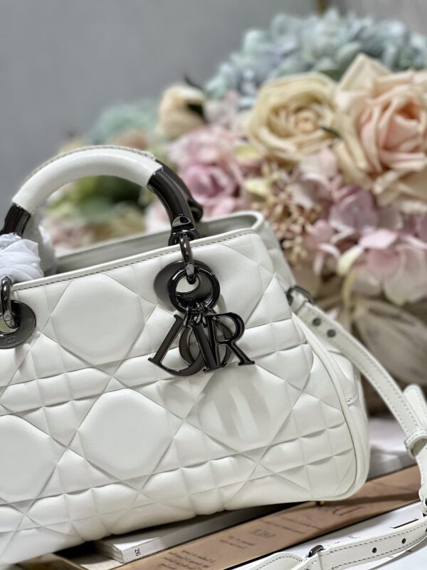 1:1 Replica The Medium Lady 95.22 Bag With Black Tone Hardware Black/White/Grey For Women 9.5in/ 24cm