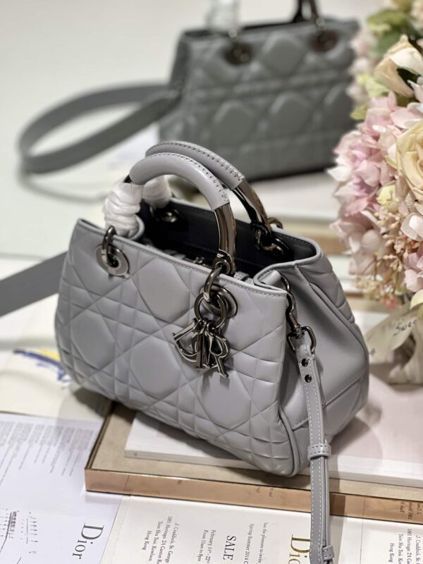 1:1 Replica The Medium Lady 95.22 Bag With Black Tone Hardware Black/White/Grey For Women 9.5in/ 24cm
