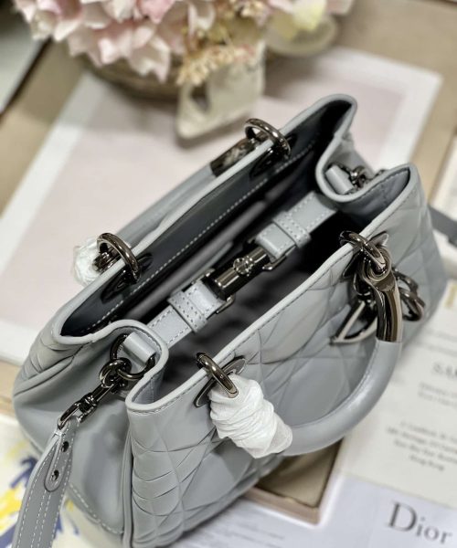 1:1 Replica The Medium Lady 95.22 Bag With Black Tone Hardware Black/White/Grey For Women 9.5in/ 24cm