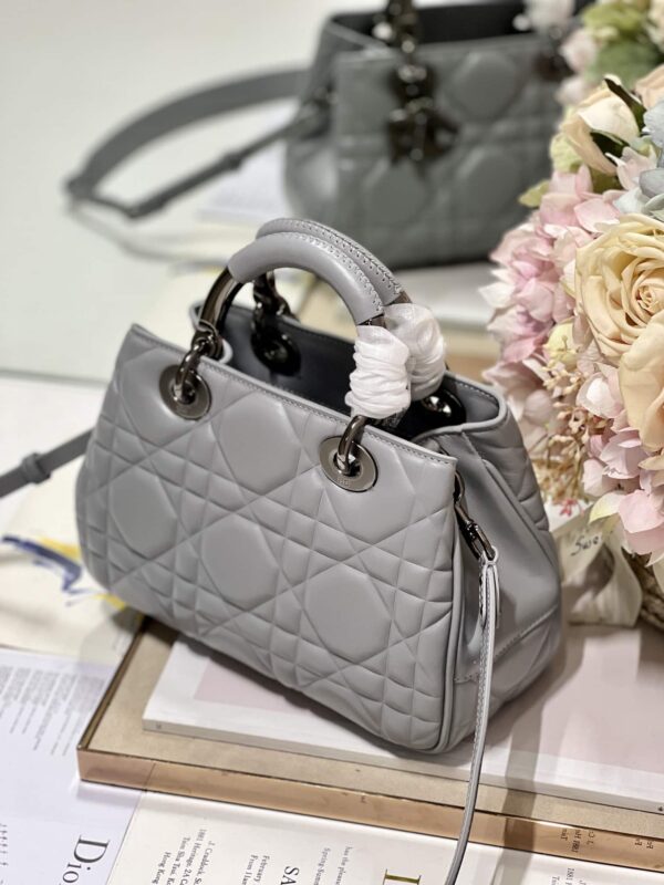 1:1 Replica The Medium Lady 95.22 Bag With Black Tone Hardware Black/White/Grey For Women 9.5in/ 24cm