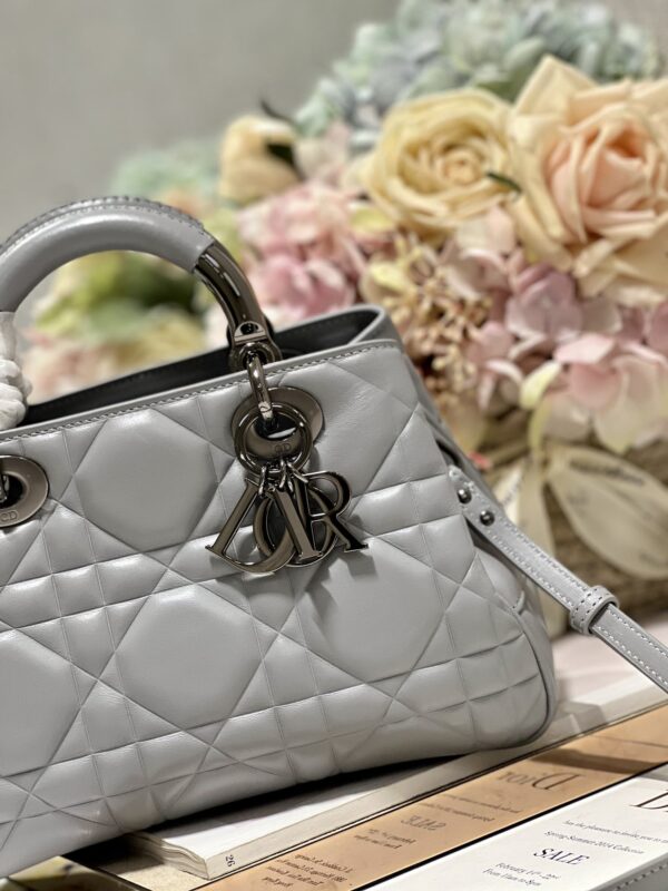 1:1 Replica The Medium Lady 95.22 Bag With Black Tone Hardware Black/White/Grey For Women 9.5in/ 24cm